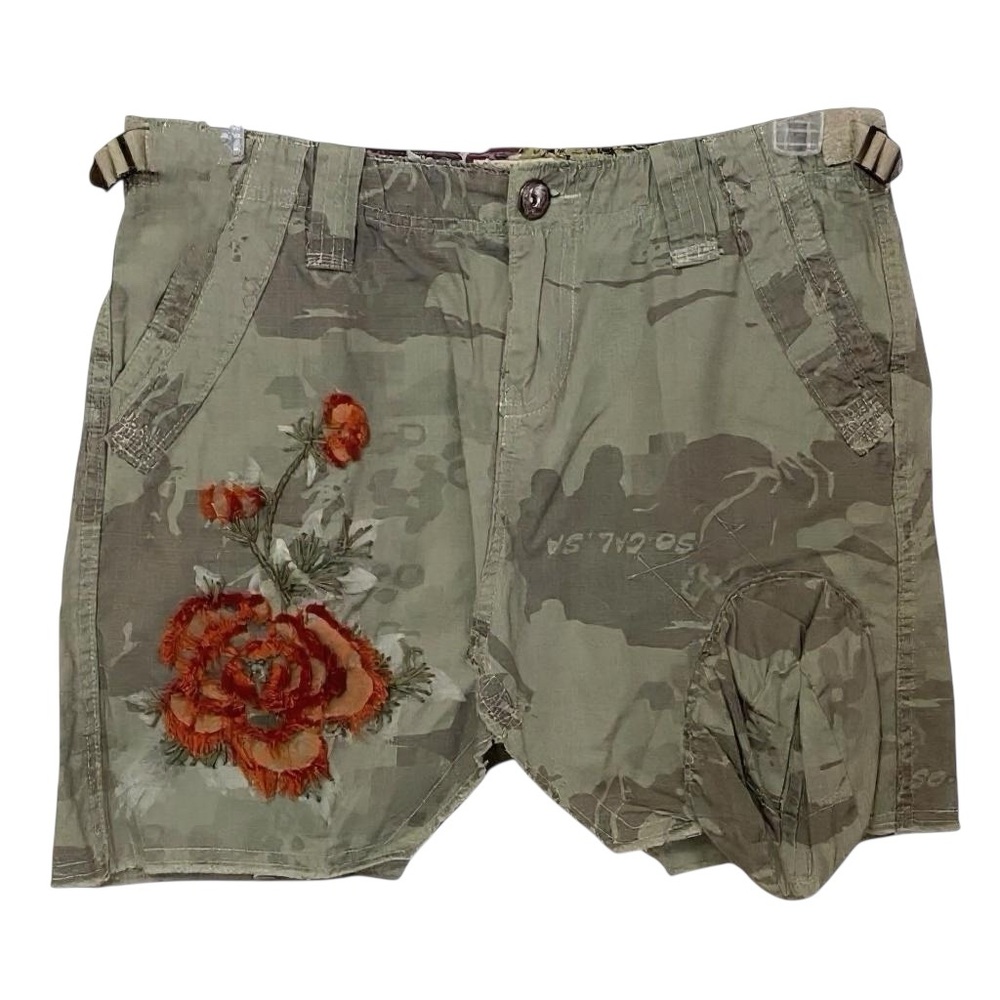 Moon Khaki Camo Floral Embroidered Mini Skirt Size Medium Y2K Grunge